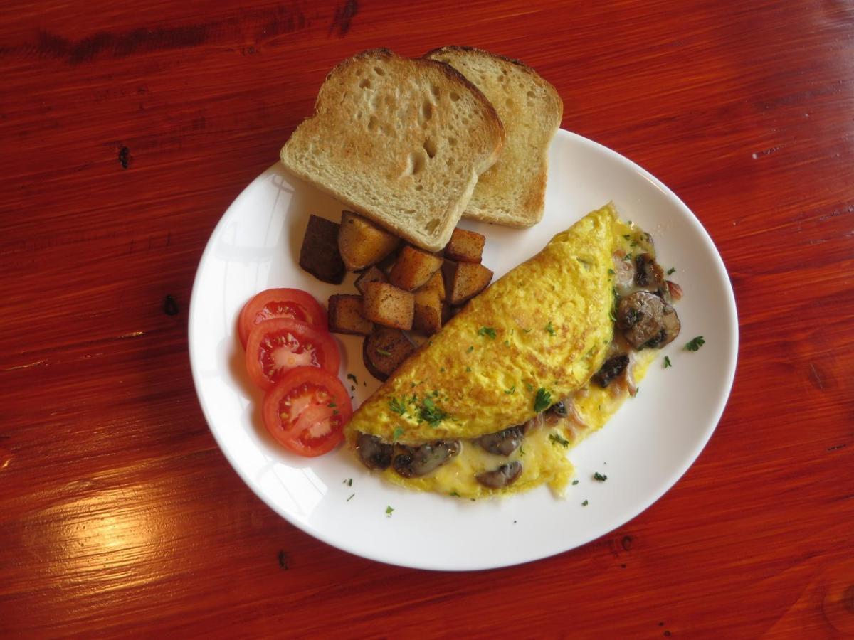 Auberge Cafe Acadien Бонавентюр Экстерьер фото
